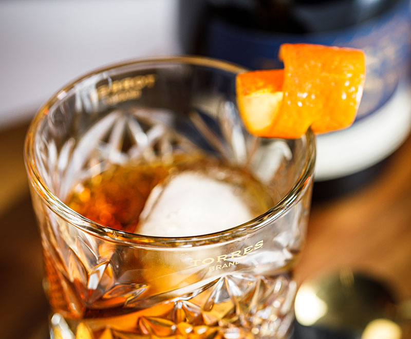 Torres 10 Double Barrel On The Rocks