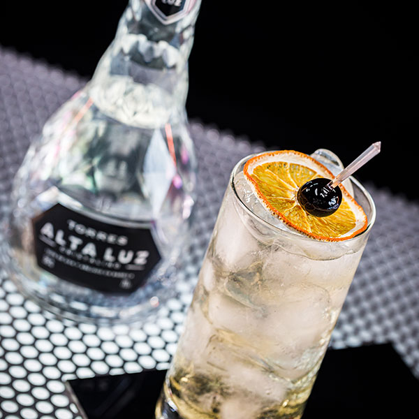 Torres Alta Luz Peach, Apple & Grapes